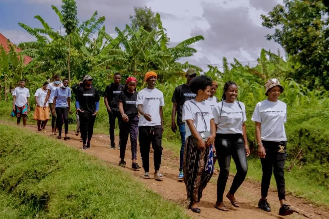 IDEAS For Us volunteers